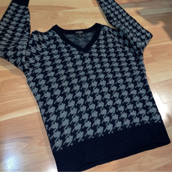 Todd Snyder $348 Merino Wool Houndstooth V-Neck Sweater in Navy Size XS - Picture 8 of 15